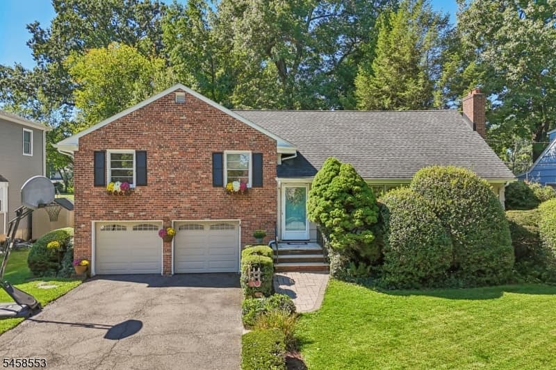 723 Willow St, Cranford Twp.