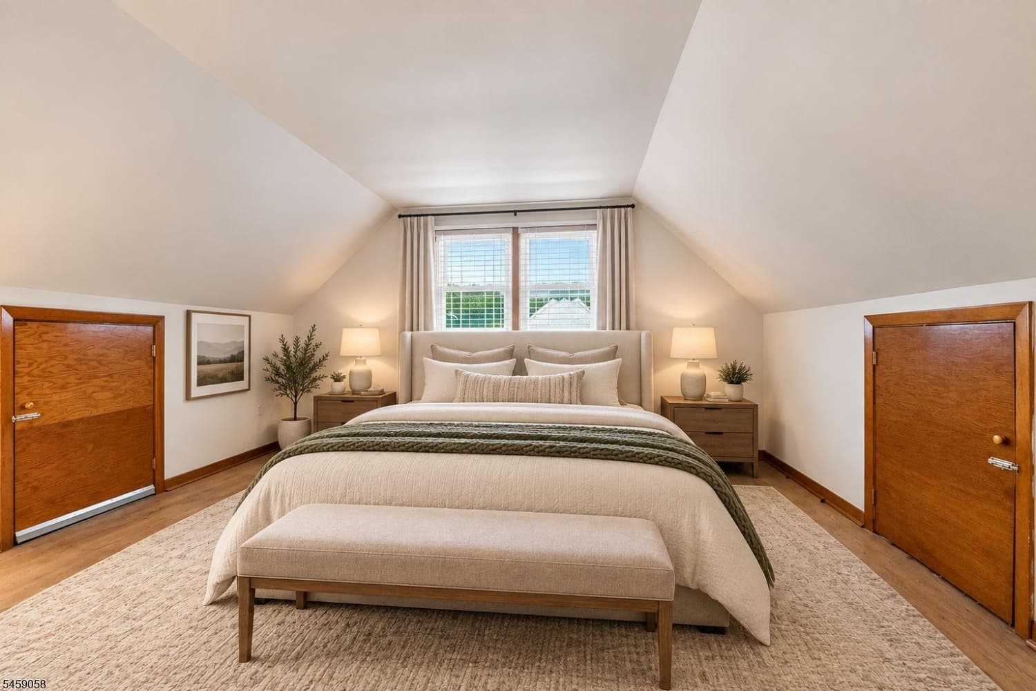895 Apgar Ter, Rahway City photo 16