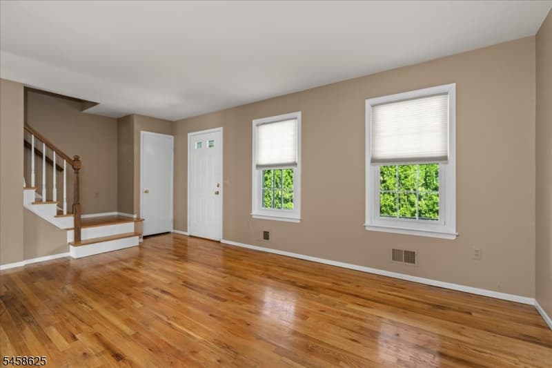 2 King James Ct, Scotch Plains Twp. photo 5