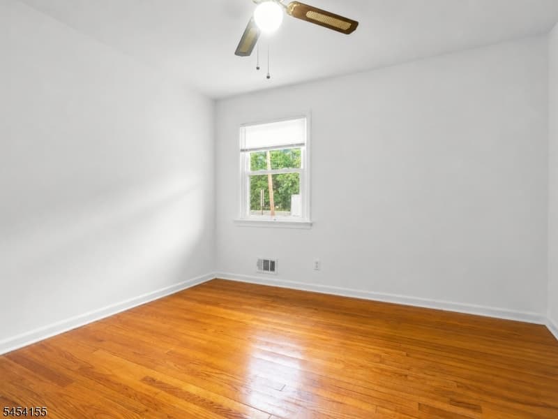 512 Laurel Ave, Roselle Park Boro photo 11