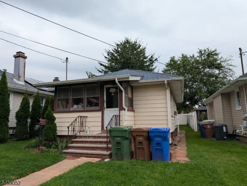 215 Madison St, Linden City photo 4