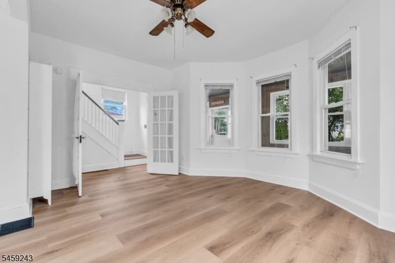 404 Elm St, Cranford Twp. photo 2