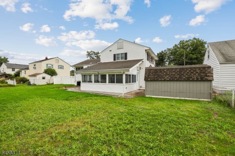 11 Suburban Rd, Clark Twp. photo 22