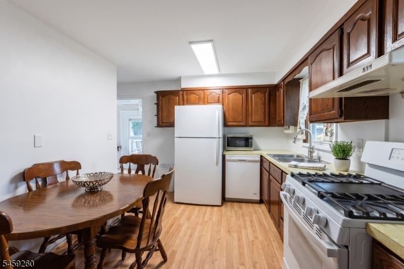 1356 Lambert St, Rahway City photo 6