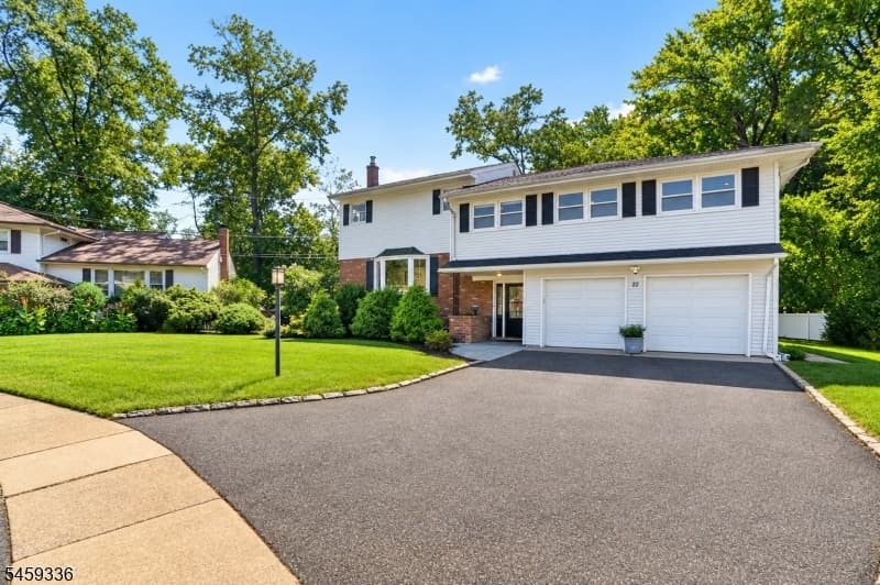 22 Woodside Rd, Springfield Twp.
