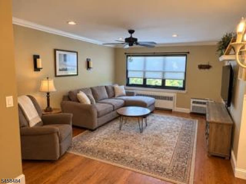 43B Sandra Circle, Westfield Town