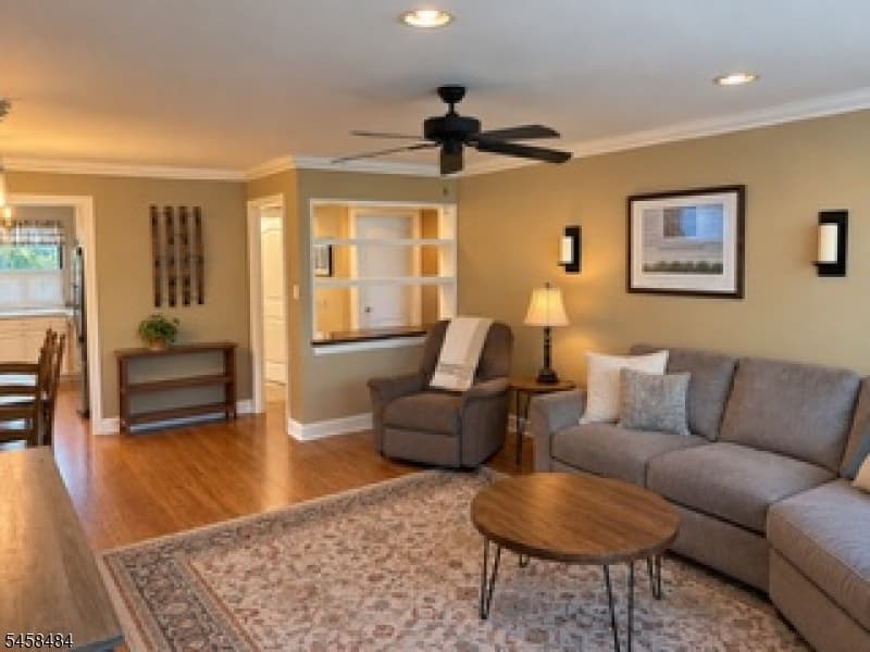 43B Sandra Circle, Westfield Town photo 2