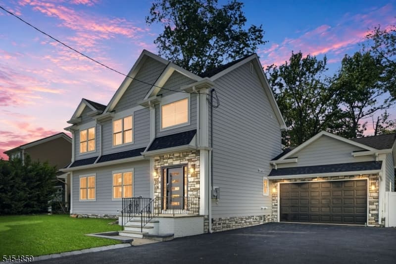 17 Blake Dr, Clark Twp.
