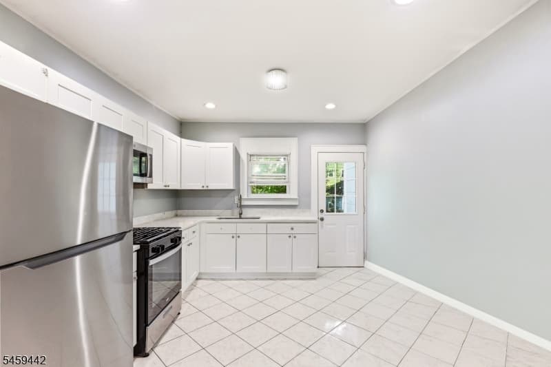 485 W 3Rd Ave, Roselle Boro photo 15