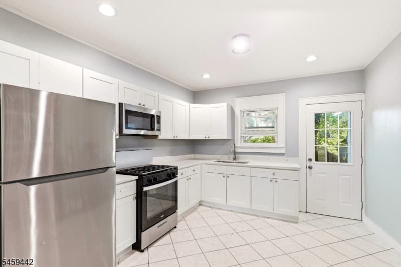 485 W 3Rd Ave, Roselle Boro photo 16