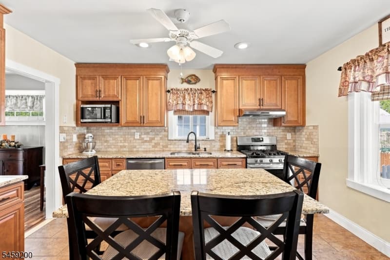 833 Livingston Rd, Elizabeth City photo 9
