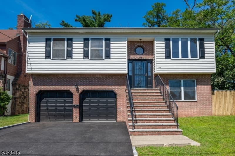 192 Indian Run Pkwy, Union Twp.