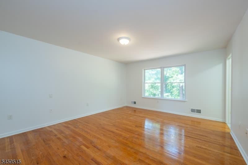 192 Indian Run Pkwy, Union Twp. photo 15
