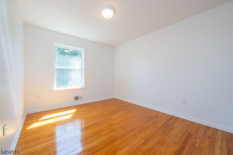 192 Indian Run Pkwy, Union Twp. photo 17