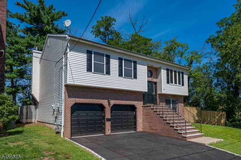 192 Indian Run Pkwy, Union Twp. photo 2