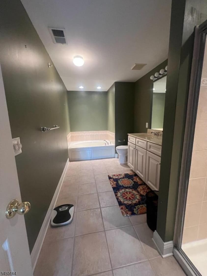 704 Donato Cir, Scotch Plains Twp. photo 10
