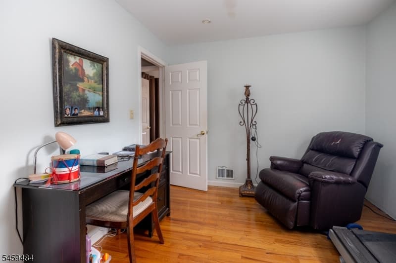 528 Conant St, Hillside Twp. photo 16