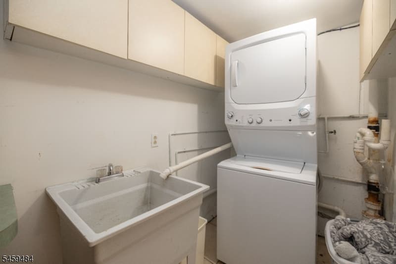 528 Conant St, Hillside Twp. photo 29