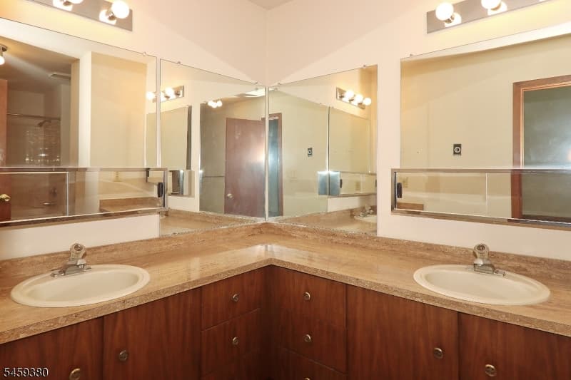 25 Tisbury Ct, Scotch Plains Twp. photo 24