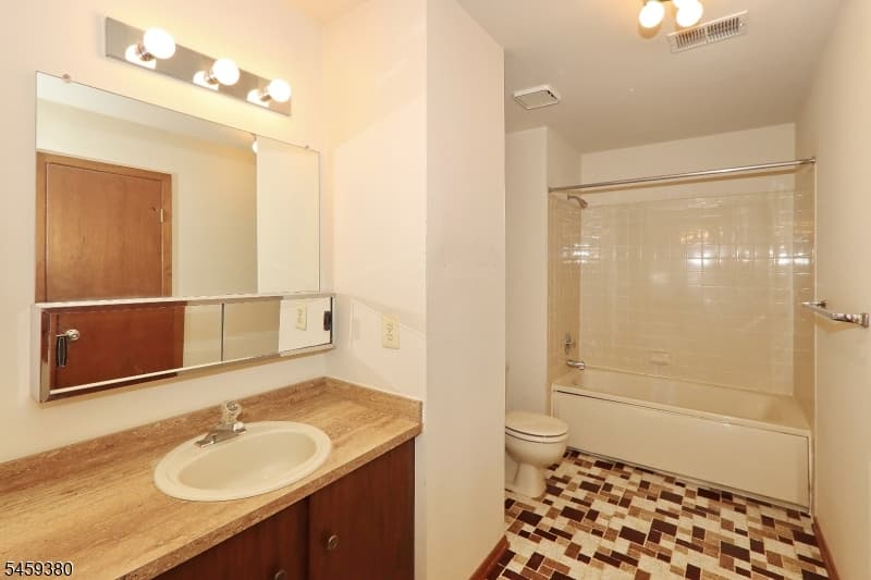 25 Tisbury Ct, Scotch Plains Twp. photo 25