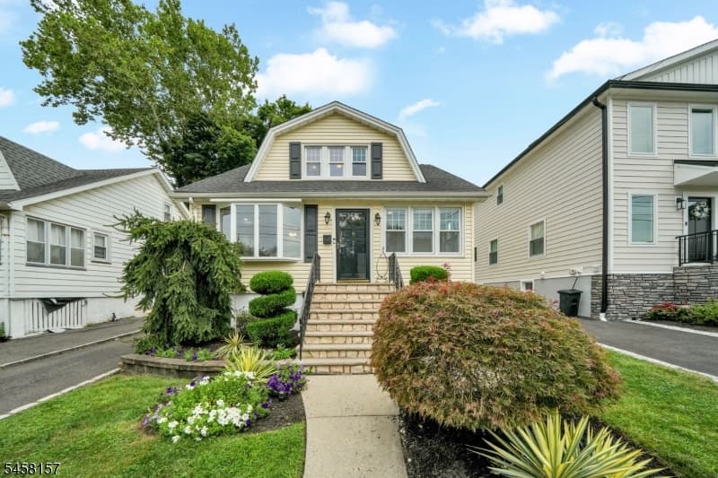253 Winfield Ter, Union Twp.