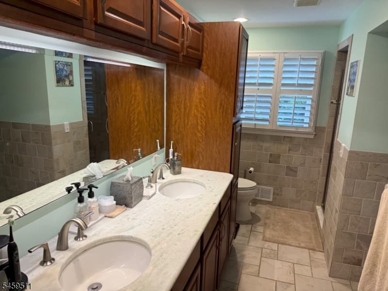 456 Bayberry Ln, Mountainside Boro photo 12