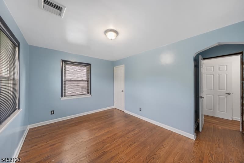 518 Thompson Ave, Roselle Boro photo 11