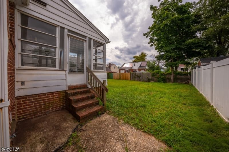 518 Thompson Ave, Roselle Boro photo 14