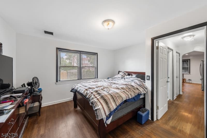 518 Thompson Ave, Roselle Boro photo 8