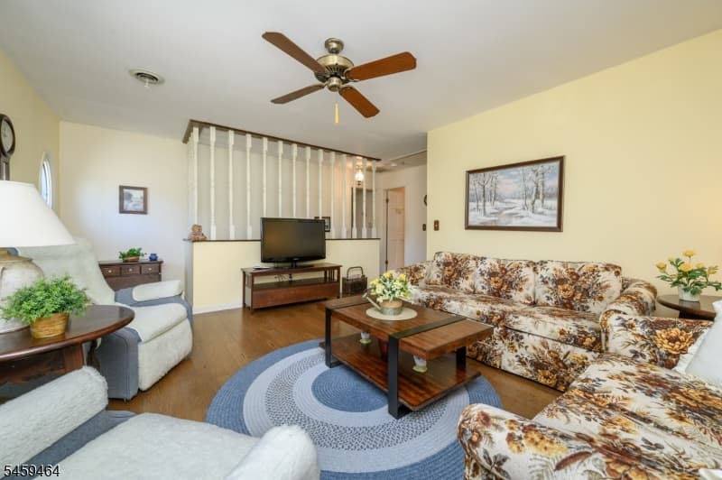 544 Pinewood Ave, Roselle Park Boro photo 26