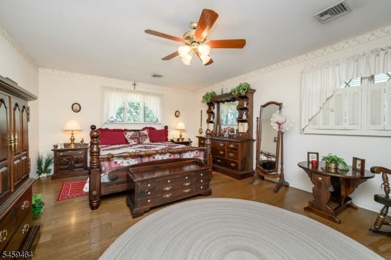 544 Pinewood Ave, Roselle Park Boro photo 29