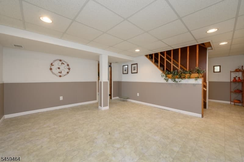 544 Pinewood Ave, Roselle Park Boro photo 33