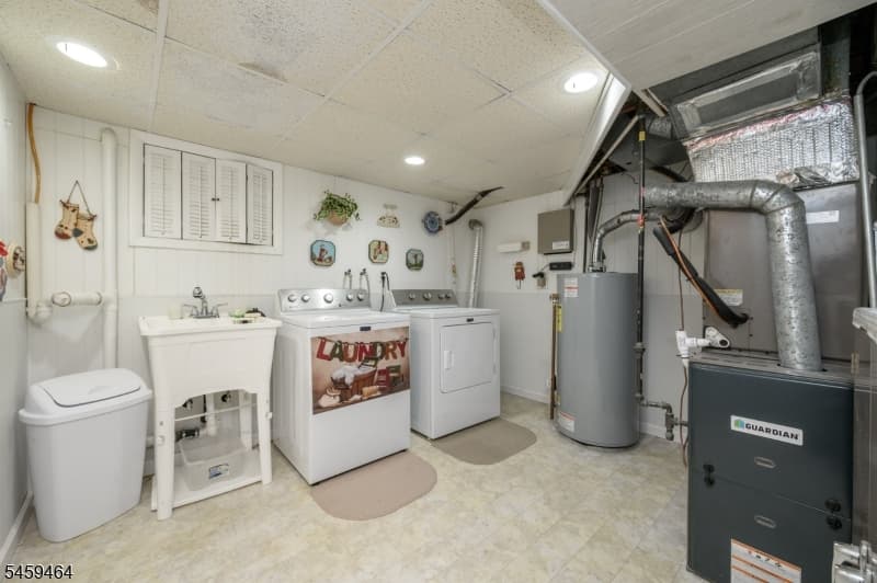 544 Pinewood Ave, Roselle Park Boro photo 38