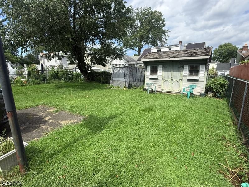 20 Diven St, Springfield Twp. photo 4