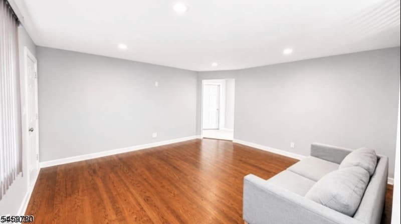 109 Sherman Ave, Roselle Park Boro photo 2