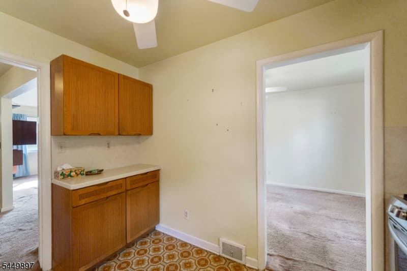 530 Lexington Ave, Cranford Twp. photo 18