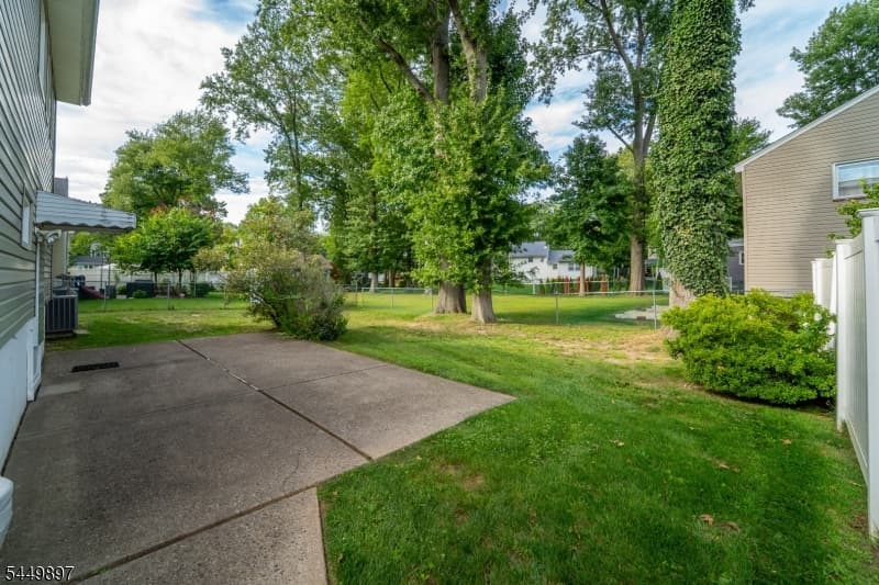530 Lexington Ave, Cranford Twp. photo 8