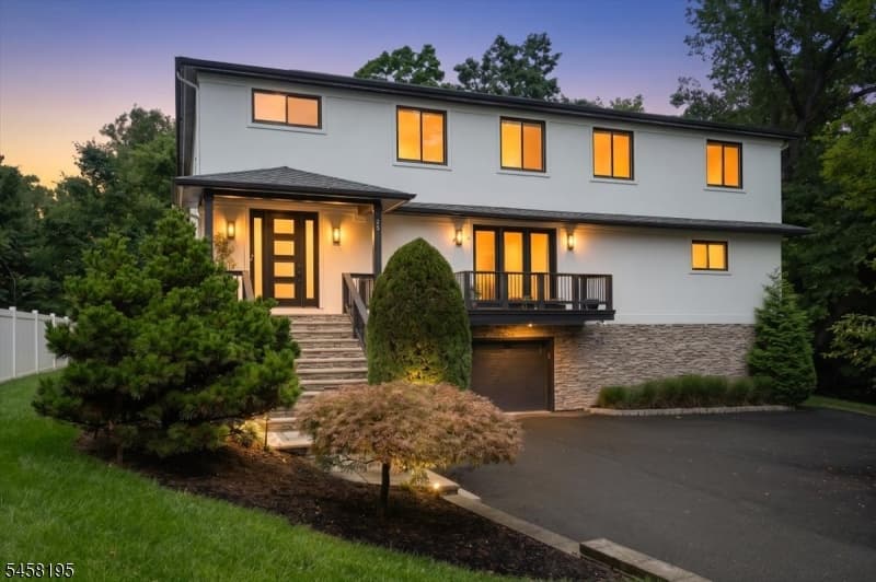 25 Oakwood Dr, New Providence Boro
