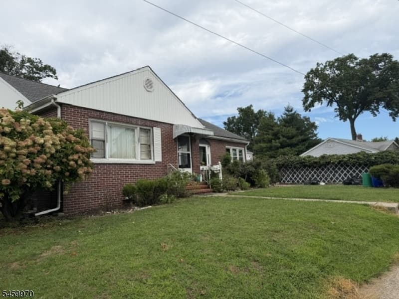 290 Jensen Ave, Rahway City photo 2