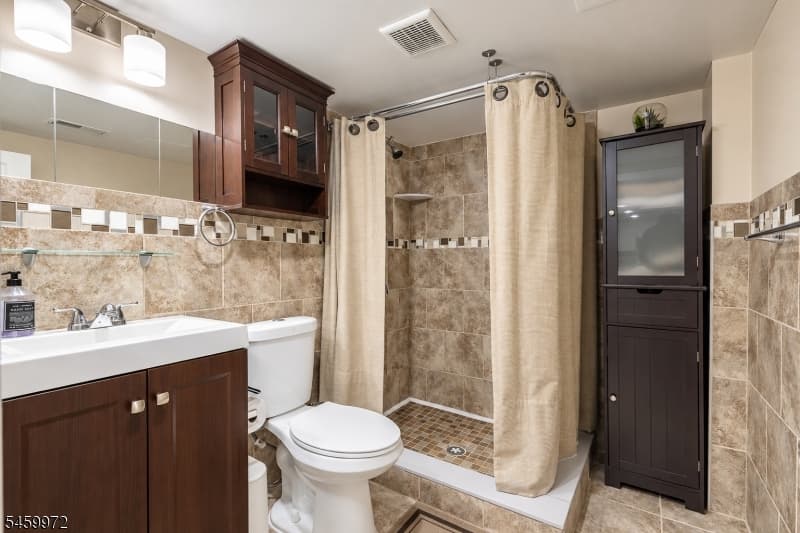 715 Ainsworth St, Linden City photo 22