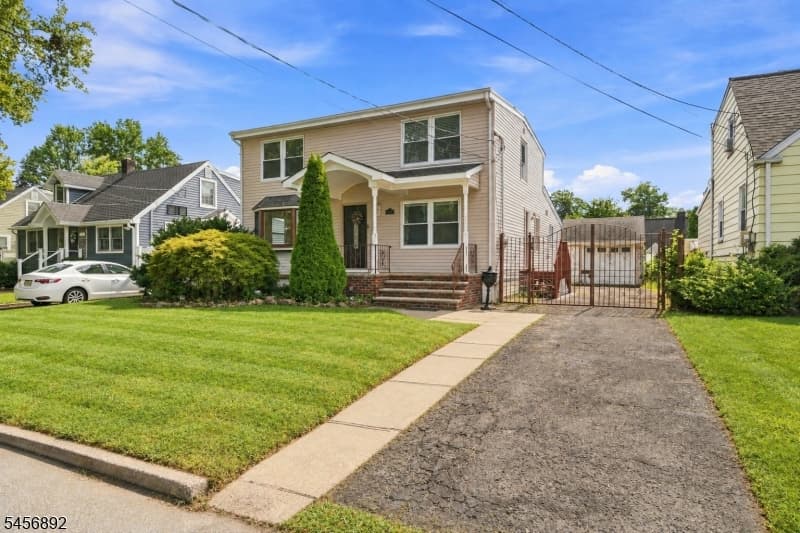 1138 Mayfair Dr, Rahway City photo 3