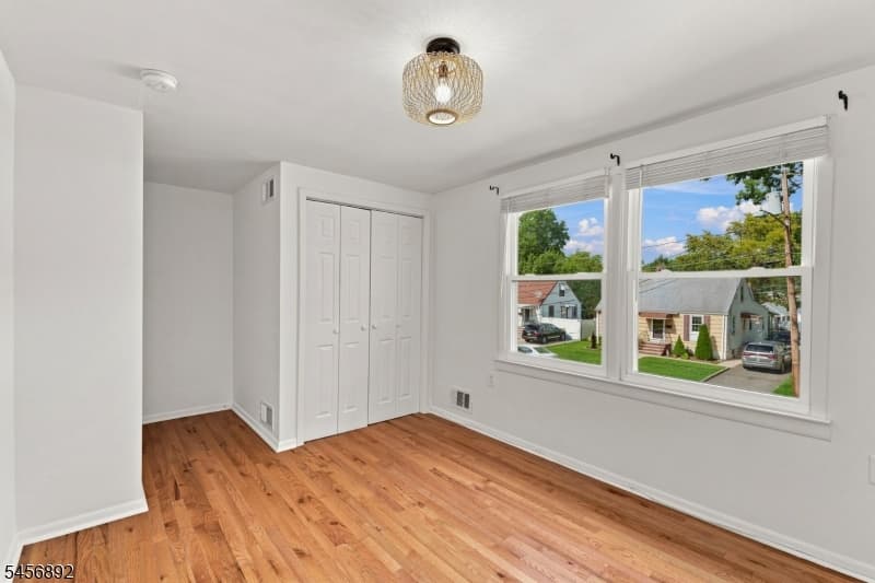 1138 Mayfair Dr, Rahway City photo 37
