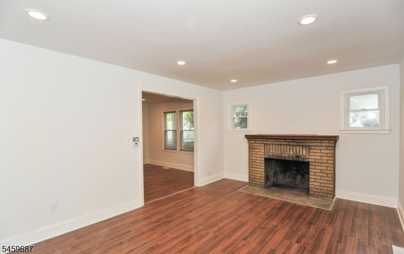 280 Seneca Pl, Plainfield City photo 2