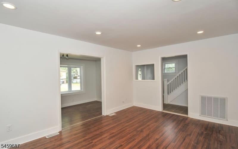 280 Seneca Pl, Plainfield City photo 4