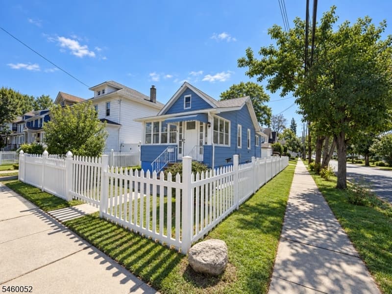 136 W Colfax Ave, Roselle Park Boro