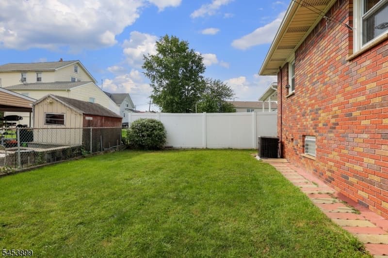 2831 Bradbury Ave, Linden City photo 23