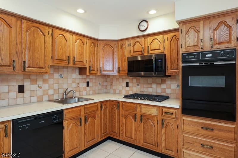 2831 Bradbury Ave, Linden City photo 7
