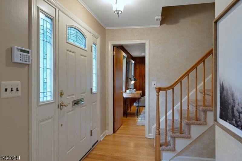 7 Sharon Rd, Springfield Twp. photo 4