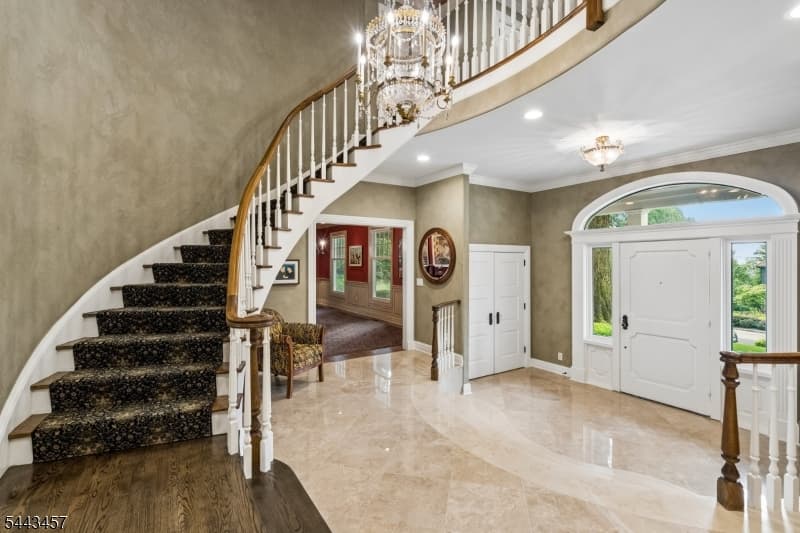 9 Canterbury Ln, Summit City photo 3