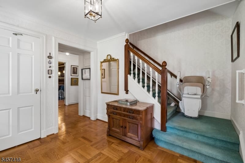 300 Oak Ridge Ave, Summit City photo 2